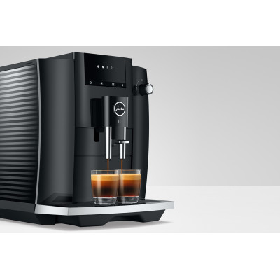 Jura E4 Piano Black € 739, - und kostenlose Testverpackung jetzt Wettbewerbsgünstig
